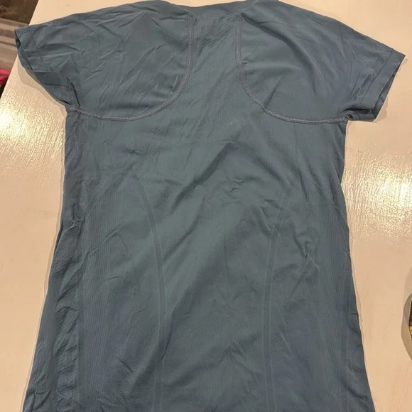 Athleta blue short sleeve seamless top - Picture 5 of 6